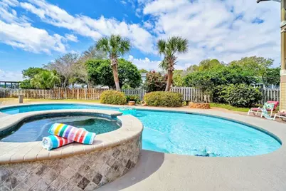 326 SE Brooks Street, Fort Walton Beach, FL 32548 - Photo 10