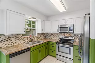 2618 N Windsor Ln, Fort Walton Beach, FL 32547 - Photo 12