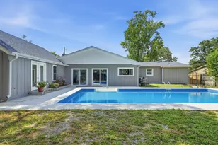 390 Davenport Ave, Valparaiso, FL 32580 - Photo 4