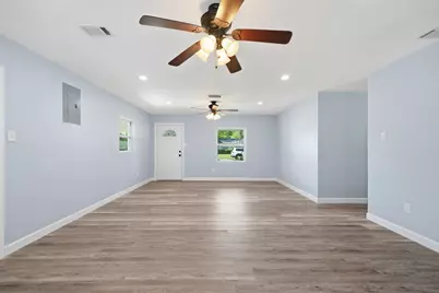 390 Davenport Avenue, Valparaiso, FL 32580 - Photo 18