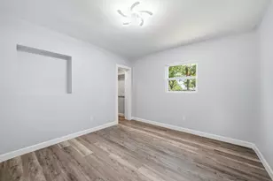 390 Davenport Ave, Valparaiso, FL 32580 - Photo 48