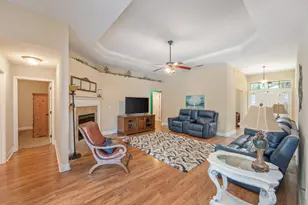 6198 Hummingbird Ln, Crestview, FL 32536 - Photo 6