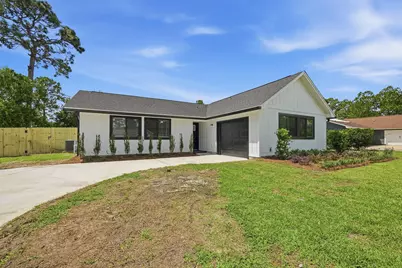6817 Liberty Street, Navarre, FL 32566 - Photo 2