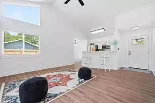 6817 Liberty St, Navarre, FL 32566 - Photo 10