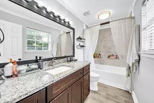 424 NW Village Ct, Fort Walton Beach, FL 32548 - Photo 20