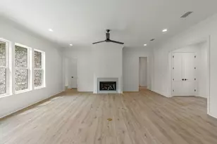 588 Tulip Tree Way, Niceville, FL 32578 - Photo 6