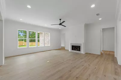 588 Tulip Tree Way, Niceville, FL 32578 - Photo 4