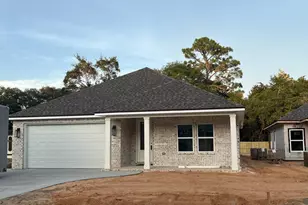 295 Howard St, Niceville, FL 32578 - Photo 1