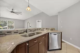 5197 Whitehurst Ln, Crestview, FL 32536 - Photo 16