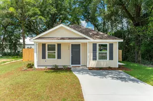 399 E Railroad Ave, Crestview, FL 32539 - Photo 1