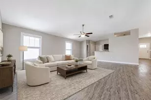 2009 Presidio St, Navarre, FL 32566 - Photo 2