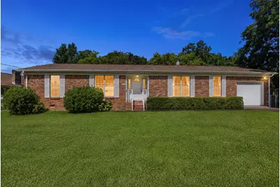 102 NW Cape Drive, Fort Walton Beach, FL 32548 - Photo 1
