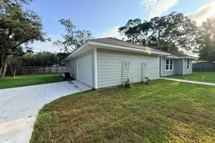 4728 Bay Breeze Dr, Gulf Breeze, FL 32563 - Photo 2