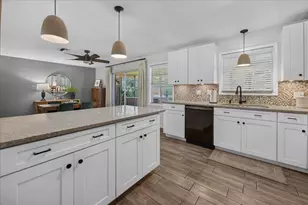 8 Longwood Dr, Shalimar, FL 32579 - Photo 12