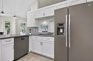 2487 Heritage Cir, Navarre, FL 32566 - Photo 26