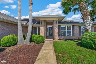 2487 Heritage Circle, Navarre, FL 32566 - Photo 4
