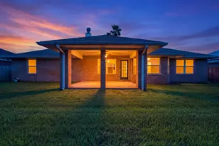 2487 Heritage Cir, Navarre, FL 32566 - Photo 16