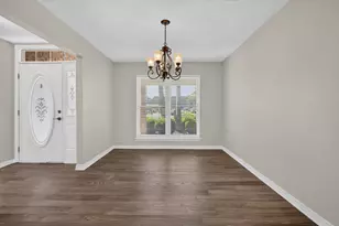 2487 Heritage Cir, Navarre, FL 32566 - Photo 6