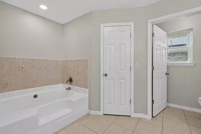 2487 Heritage Circle, Navarre, FL 32566 - Photo 36