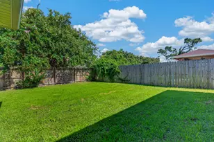 2487 Heritage Cir, Navarre, FL 32566 - Photo 52