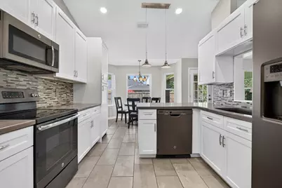 2487 Heritage Circle, Navarre, FL 32566 - Photo 24