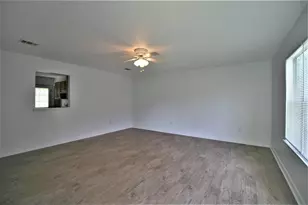 552 Brock Ave, Crestview, FL 32539 - Photo 2