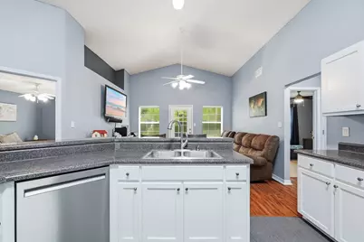 8595 Wilburn Cove, Navarre, FL 32566 - Photo 18