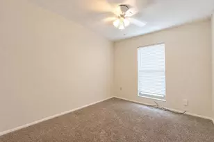 309 NW Cecelia Dr, Fort Walton Beach, FL 32548 - Photo 10