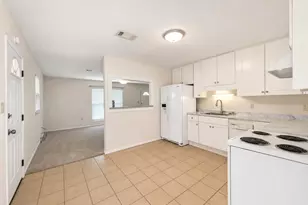 309 NW Cecelia Dr, Fort Walton Beach, FL 32548 - Photo 6