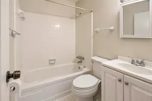 309 NW Cecelia Dr, Fort Walton Beach, FL 32548 - Photo 8
