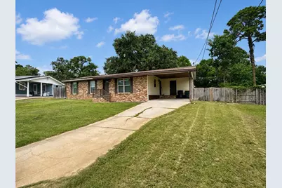309 NW Cecelia Drive, Fort Walton Beach, FL 32548 - Photo 2