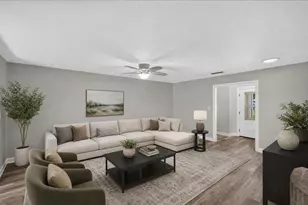 460 Barbados Way, Niceville, FL 32578 - Photo 8