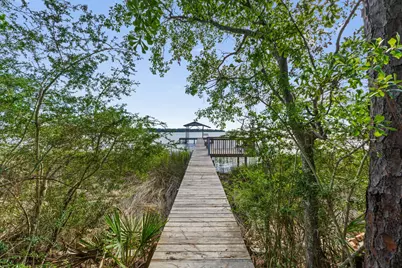 7107 Wells Avenue, Navarre, FL 32566 - Photo 22