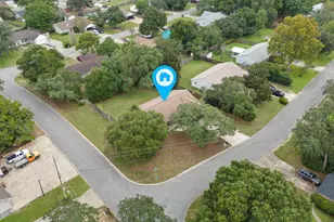 2738 Beacon Ct, Navarre, FL 32566 - Photo 2