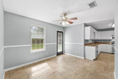 2738 Beacon Court, Navarre, FL 32566 - Photo 12
