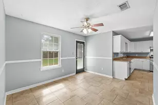 2738 Beacon Ct, Navarre, FL 32566 - Photo 12