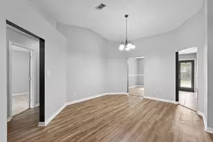 2738 Beacon Ct, Navarre, FL 32566 - Photo 10