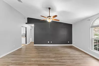 2738 Beacon Court, Navarre, FL 32566 - Photo 8