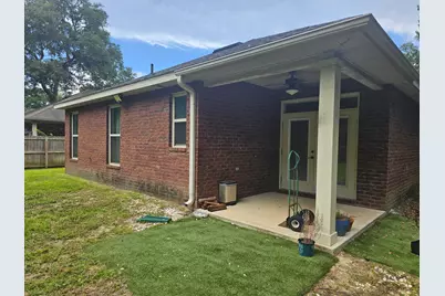 923B NW Central Avenue, Fort Walton Beach, FL 32547 - Photo 2