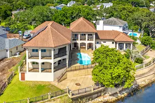 781 Boulevard of the Champions, Shalimar, FL 32579 - Photo 2