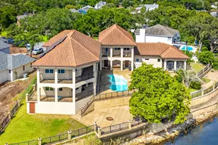 781 Boulevard of the Champions, Shalimar, FL 32579 - Photo 12