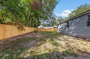 698 Persimmon St, Freeport, FL 32439 - Photo 24
