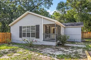 698 Persimmon St, Freeport, FL 32439 - Photo 1