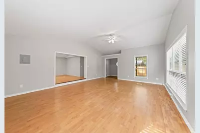 698 Persimmon Street, Freeport, FL 32439 - Photo 6