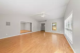 698 Persimmon St, Freeport, FL 32439 - Photo 6
