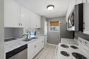 1130 Coral Dr, Niceville, FL 32578 - Photo 16
