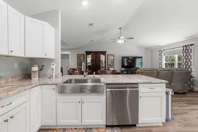1092 Ten Lake Drive, Defuniak Springs, FL 32433 - Photo 12