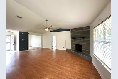 139 Steeplechase Drive, Crestview, FL 32539 - Photo 2