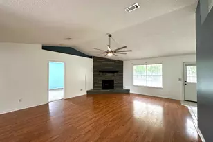 139 Steeplechase Dr, Crestview, FL 32539 - Photo 1