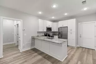 305 Okaloosa Ave, Valparaiso, FL 32580 - Photo 10